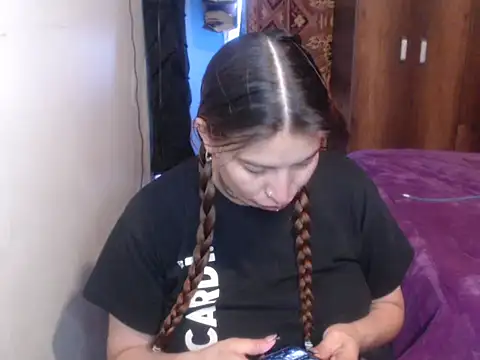 Snapshot of cloequeen15 chatting on 03.15.26 cloequeen15 online show from 03.15.26