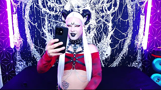 naomi satan online show from 04.29.26
