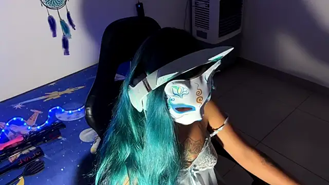 bluesubmissive online show from 10.25.25