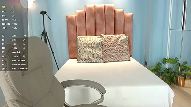 Milaa Star  online show from 02.24.26