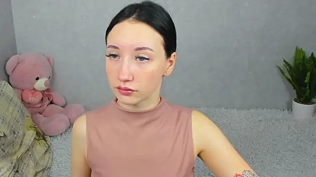 EileenMoores online show from 12.19.25