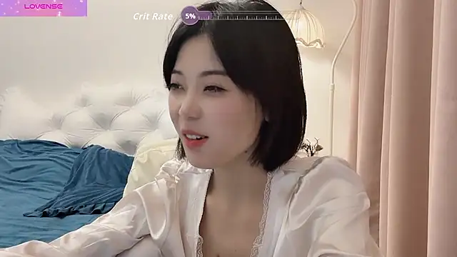 bao-bao- online show from 10.17.25