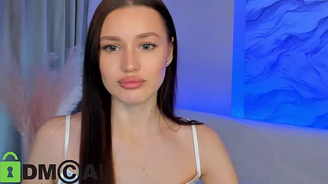 Aria Mila online show from 12.14.25