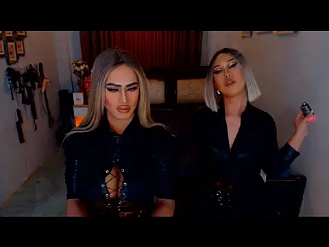 MystiqueQueen online show from 10.19.25