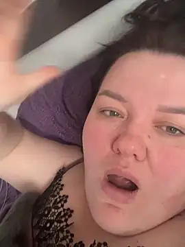 SunnyLeila2101 online show from 11.28.25