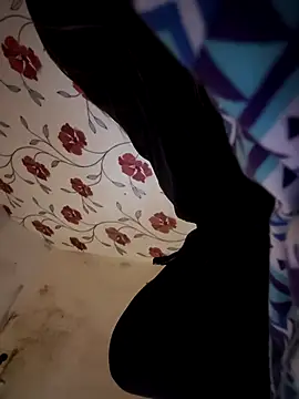 Snapshot of itsCuteTits chatting on 11.04.25 itsCuteTits online show from 11.04.25