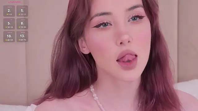 Snapshot of Nesolla chatting on 11.09.25 Nesolla online show from 11.09.25