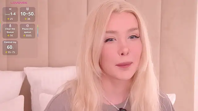 Snapshot of Nesolla chatting on 04.20.26 Nesolla online show from 04.20.26