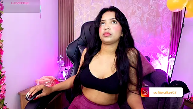 SophiaWalker 1 online show from 09.24.25