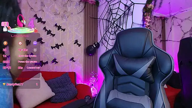 SophiaWalker 1 online show from 10.31.25