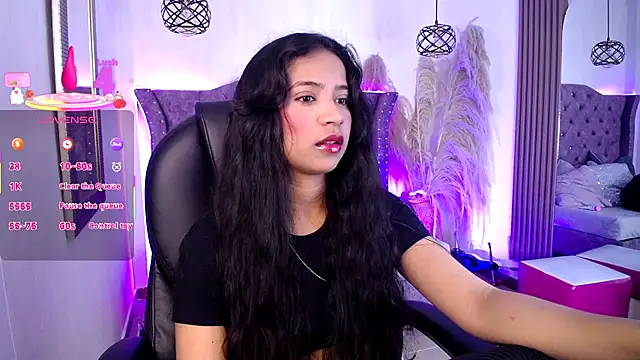 SophiaWalker 1 online show from 12.22.25