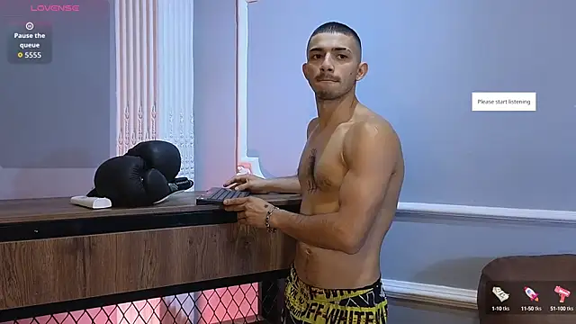 Snapshot of ArturoCardona_ chatting on 10.02.25 ArturoCardona online show from 10.02.25