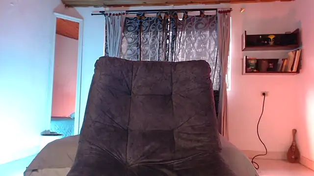 Snapshot of ArturoCardona_ chatting on 05.25.26 ArturoCardona online show from 05.25.26