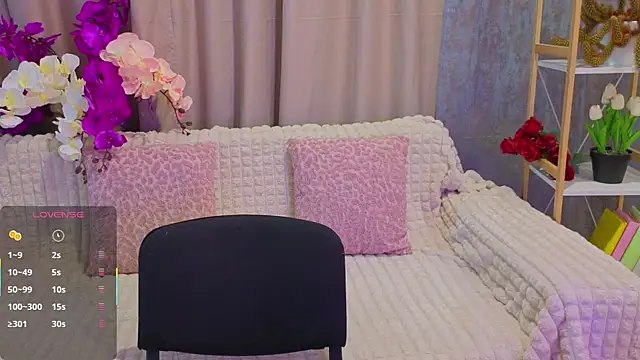Snapshot of Luisa_Rosee chatting on 07.15.26 Luisa Rosee online show from 07.15.26