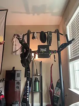 KeYBuMp323 online show from 12.21.25