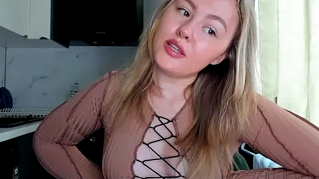 SunshineEmma online show from 10.05.25