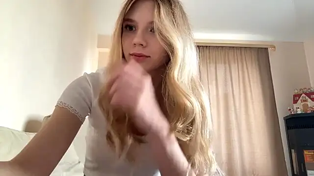 FruityXo online show from 10.05.25