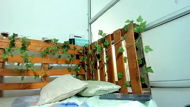 Snapshot of cris_dulce chatting on 04.07.26 cris dulce online show from 04.07.26