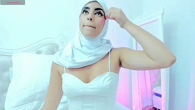 Jasmin hamdan online show from 04.15.26