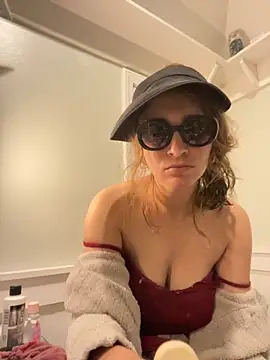 Lilamelon online show from 09.26.25