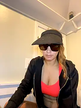 Lilamelon online show from 09.29.25