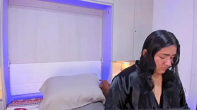 LilyWhitney online show from 11.20.25