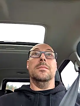 Snapshot of frenchy_stud chatting on 10.08.25 frenchy stud online show from 10.08.25