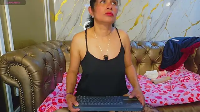 Vanessa 7  online show from 02.23.26