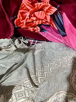 POOJACOUPLE online show from 01.31.26