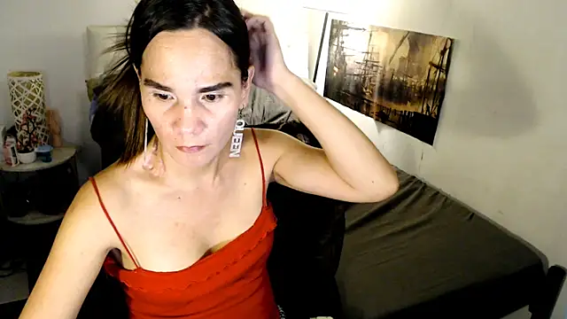 Snapshot of NinaDOM4CUM chatting on 05.14.26 NinaDOM4CUM online show from 05.14.26