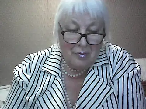 Alexia64231 online show from 09.16.25