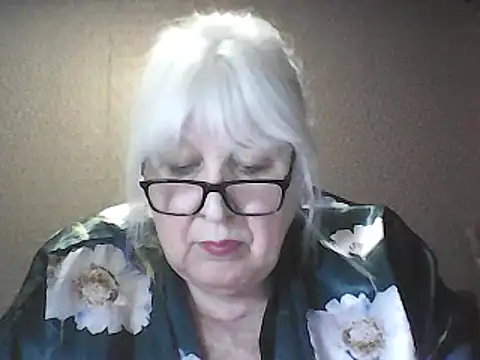 Alexia64231 online show from 04.04.26