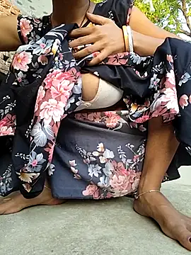 Snapshot of Its_Sia chatting on 04.17.26 Its Sia online show from 04.17.26