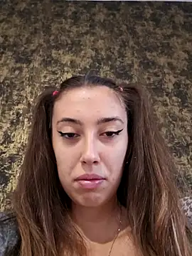 Snapshot of Virgin_Pussy_Horny chatting on 10.06.25 Virgin Pussy Horny online show from 10.06.25