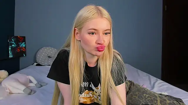 Lillie Berry online show from 06.30.26
