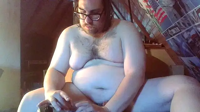 Snapshot of chubbyDavid1998 chatting on 04.29.26 chubbyDavid1998 online show from 04.29.26