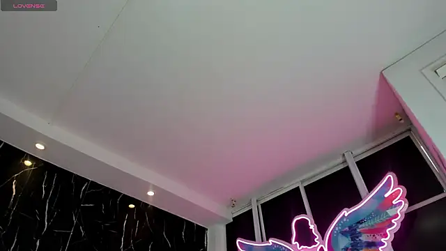 Nini Beyker online show from 02.08.26