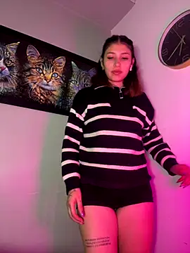 Snapshot of AriaBliss- chatting on 09.15.25 AriaBliss- online show from 09.15.25