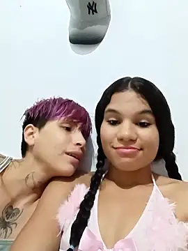 Snapshot of Little-Pussy-Sweet chatting on 09.19.25 Little-Pussy-Sweet online show from 09.19.25