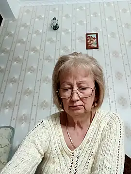 Snapshot of AlikaSwan5821 chatting on 10.09.25 AlikaSwan5821 online show from 10.09.25