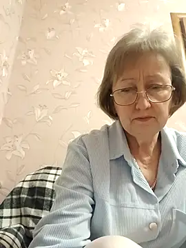 Snapshot of AlikaSwan5821 chatting on 02.13.26 AlikaSwan5821 online show from 02.13.26