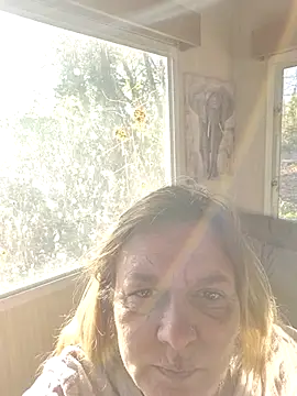 Snapshot of Misspapillon1840 chatting on 11.22.25 Misspapillon1840 online show from 11.22.25