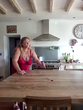 Snapshot of Misspapillon1840 chatting on 12.01.25 Misspapillon1840 online show from 12.01.25