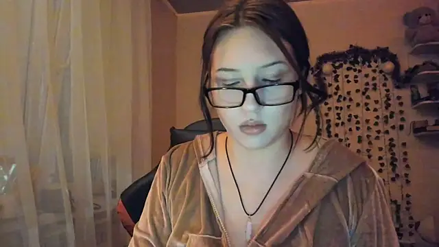 Stephanie Hills online show from 01.15.26