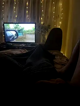 LuckyGirlfriends online show from 11.23.25