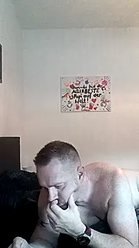 Snapshot of HotMichiSG chatting on 11.02.25 HotMichiSG online show from 11.02.25