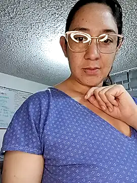 Snapshot of MargaretMonroe chatting on 09.15.25 MargaretMonroe online show from 09.15.25