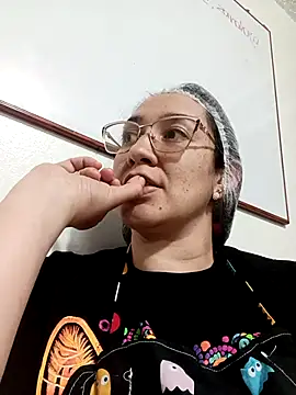 Snapshot of MargaretMonroe chatting on 10.02.25 MargaretMonroe online show from 10.02.25