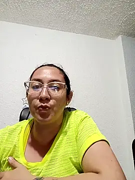 Snapshot of MargaretMonroe chatting on 04.03.26 MargaretMonroe online show from 04.03.26