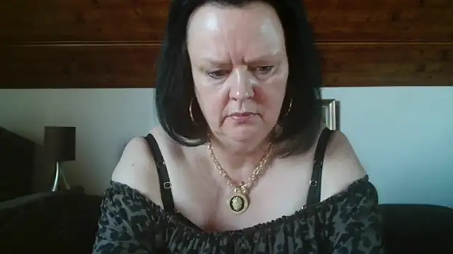 TiffanyMature online show from 09.27.25